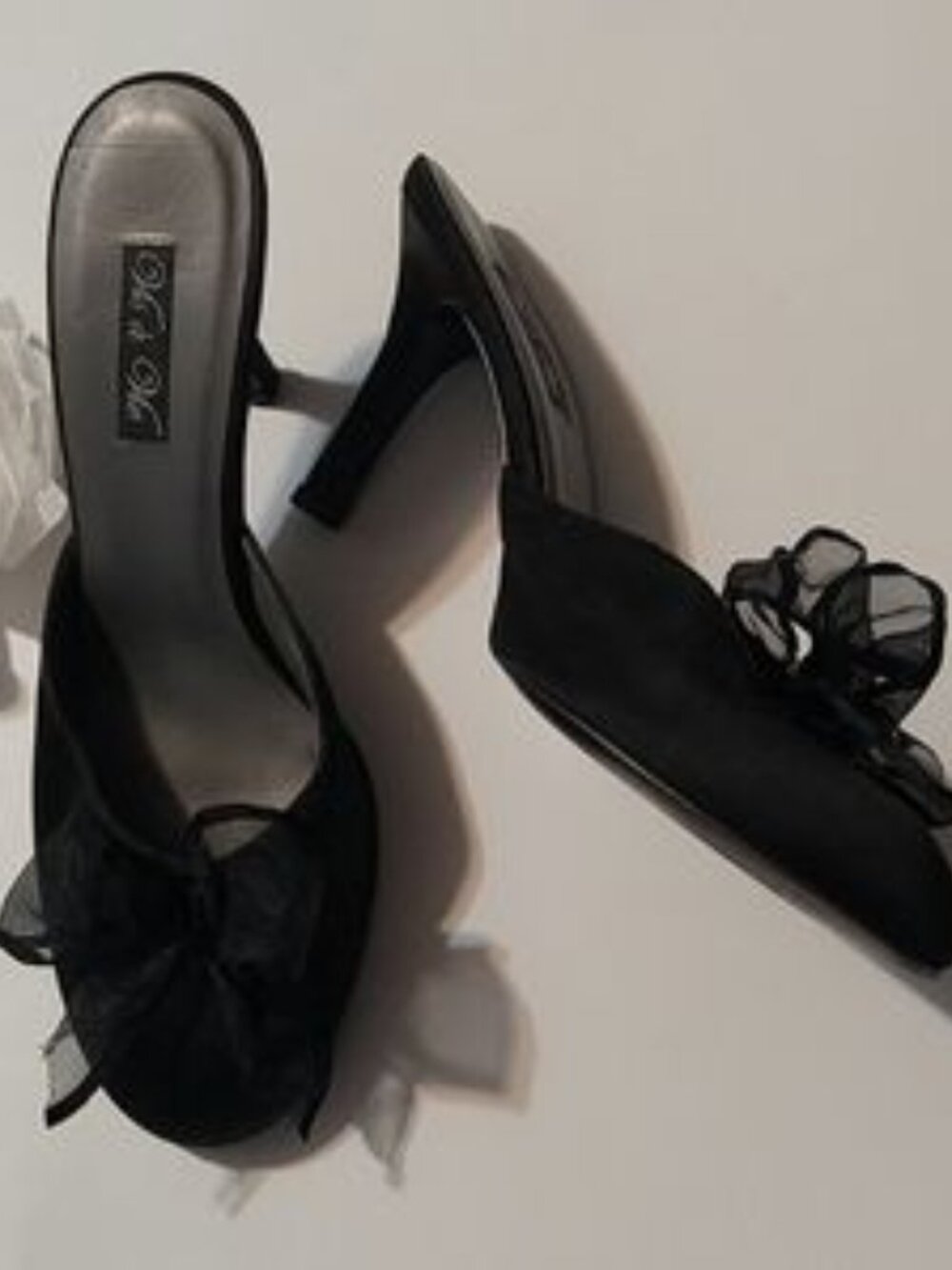 Vis a Vie SZ 8 Black Satin Shoe with Organza Wired Bow on Toe